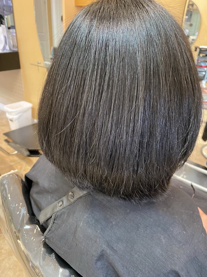 Hair after a keratin treatment, seen from behind